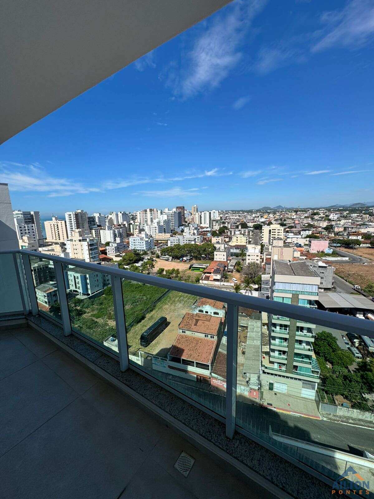  - Apartamento com 02 Quartos à Venda na Praia do Morro - Guarapari/ES