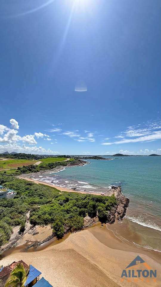  - Apartamento com 03 Quartos Mobiliado p/ Locação Anual de Frente p/ Mar na Praia da Cerca - Guarapari/ES