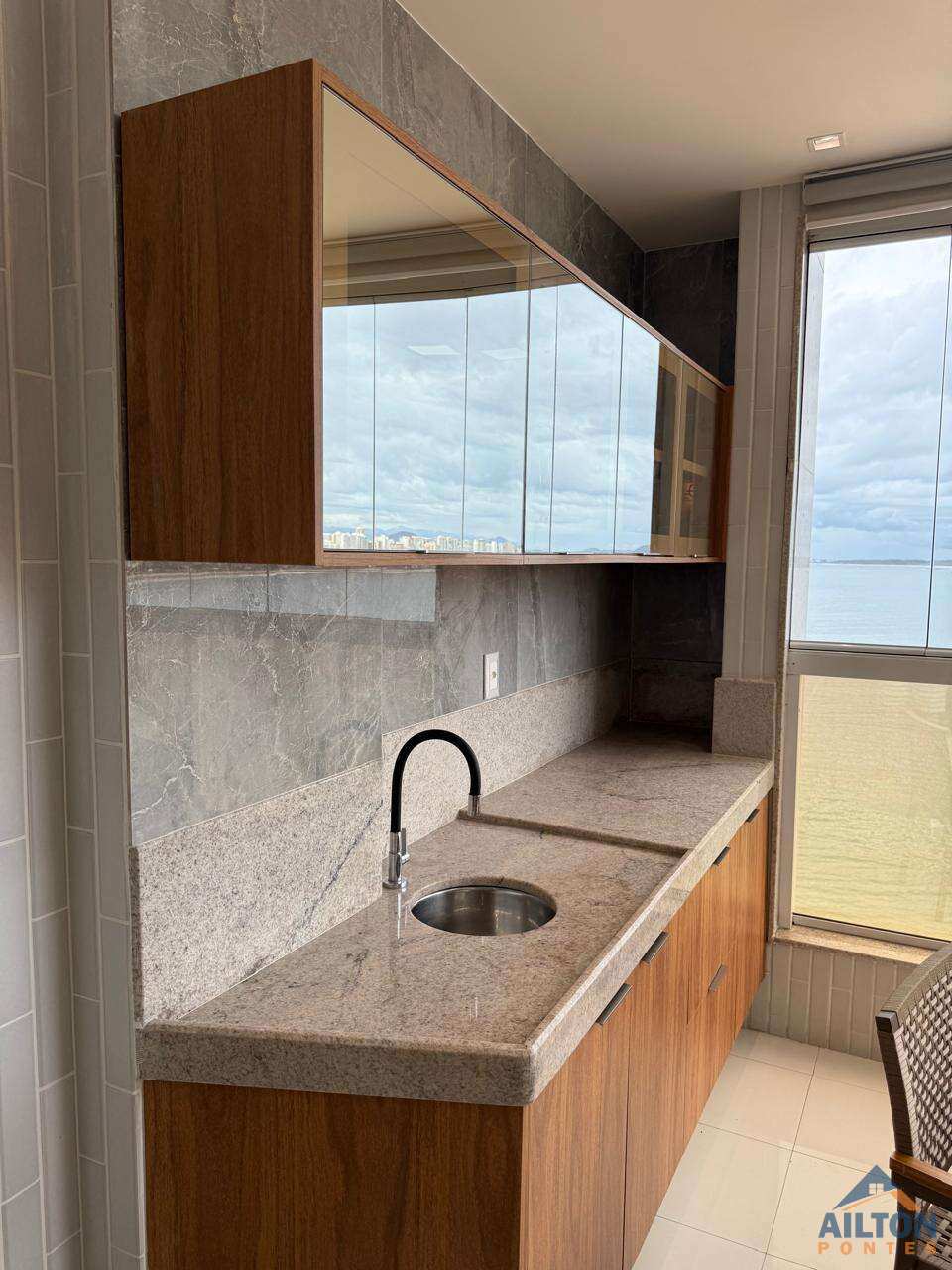 Apartamento à venda com 4 quartos, 162m² - Praia do Morro,Guarapari