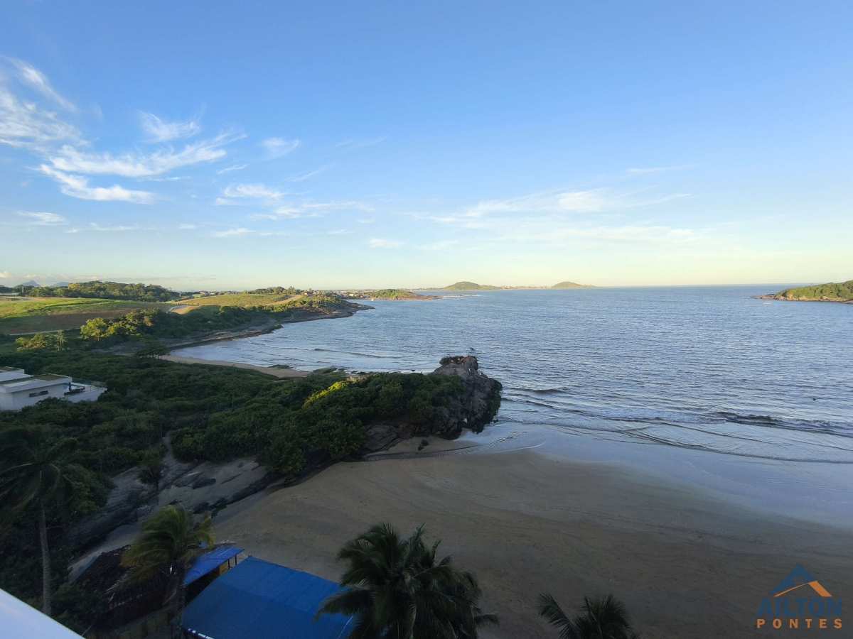 Apartamento de Frente p/ Mar na Praia da Cerca - Praia do Morro - Guarapari/ES