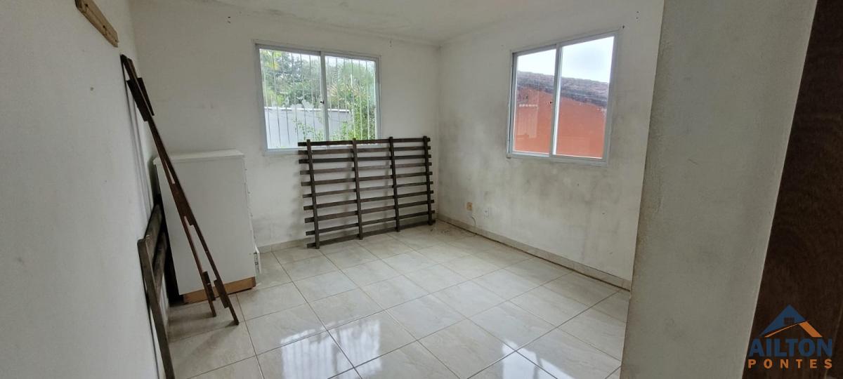 Casa à venda com 2 quartos, 60m² - Foto 10