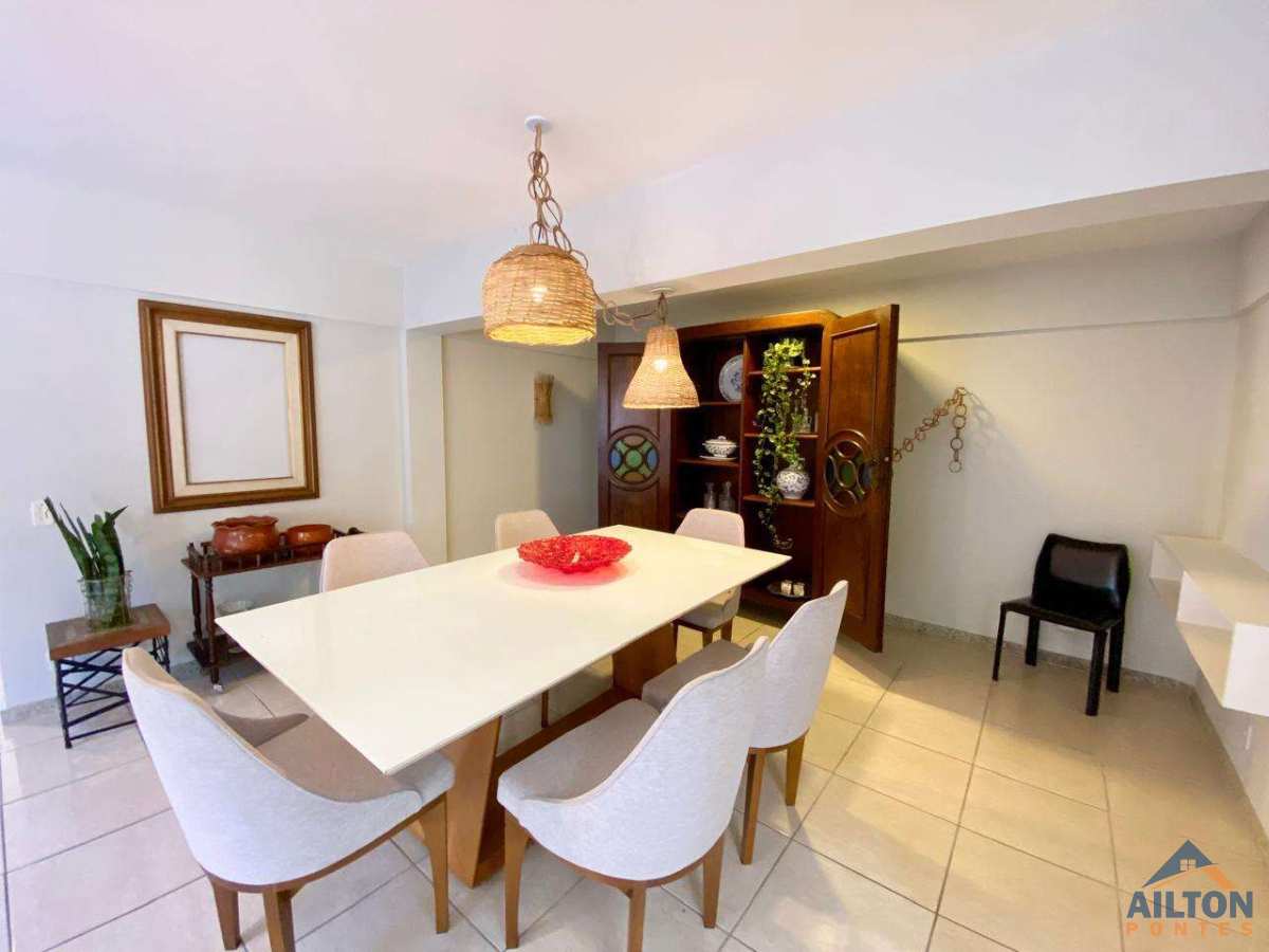  - Casa Duplex Alto Padrão com 5 Quartos sendo 4 Suítes Disponível p/ Locação Anual no Bairro Ipiranga  - Guarapari/ES