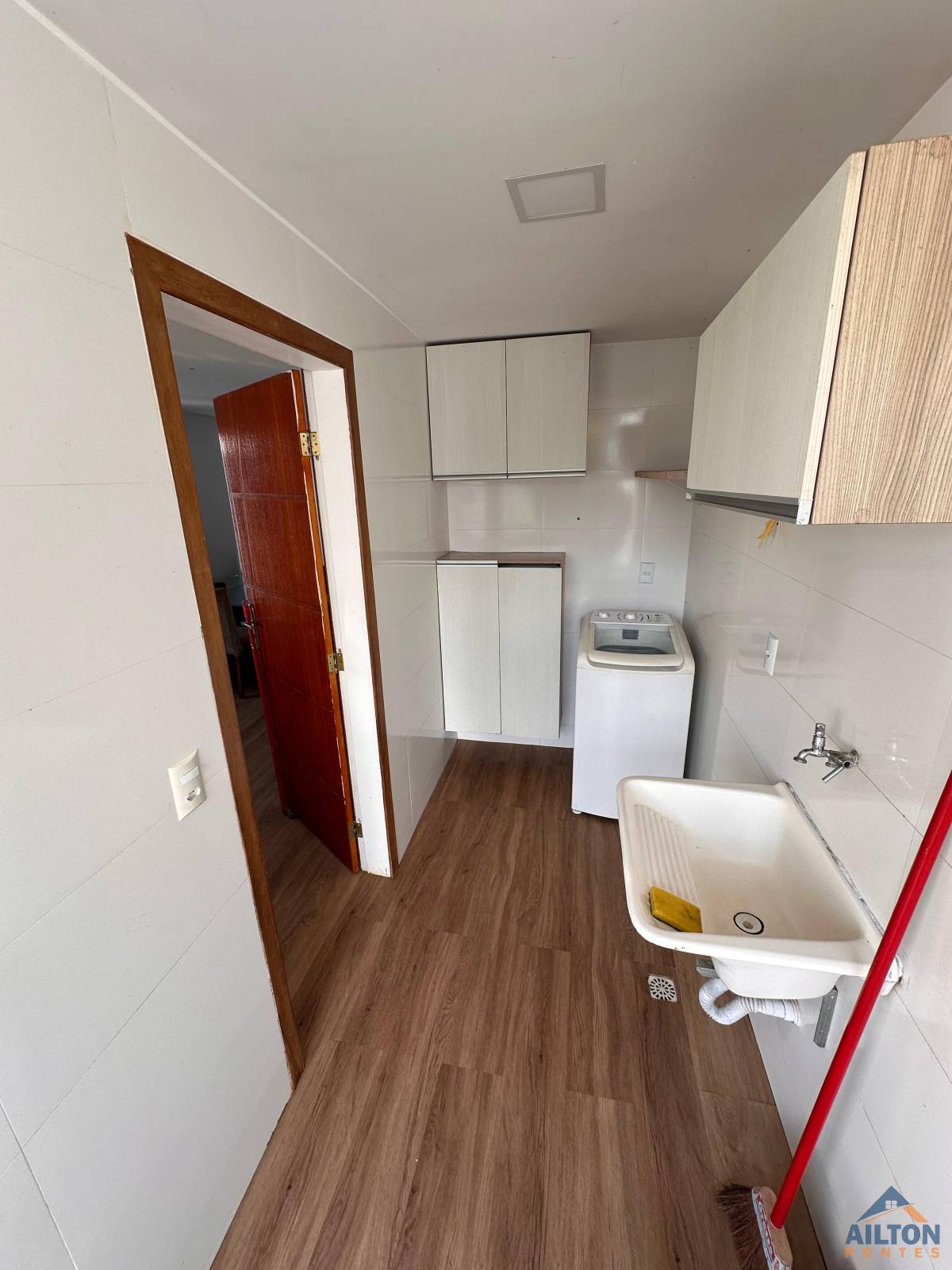 Casa para alugar com 2 quartos, 85m² - Foto 9