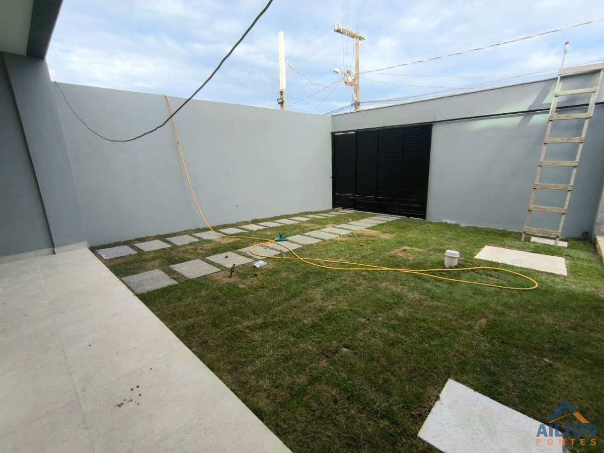  - Casa Linear com 03 Quartos à Venda no Bairro Praia de Santa Mônica - Guarapari/ES