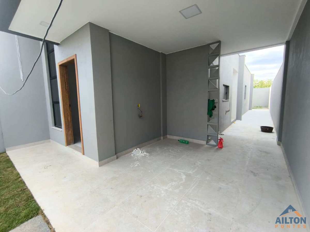  - Casa Linear com 03 Quartos à Venda no Bairro Praia de Santa Mônica - Guarapari/ES