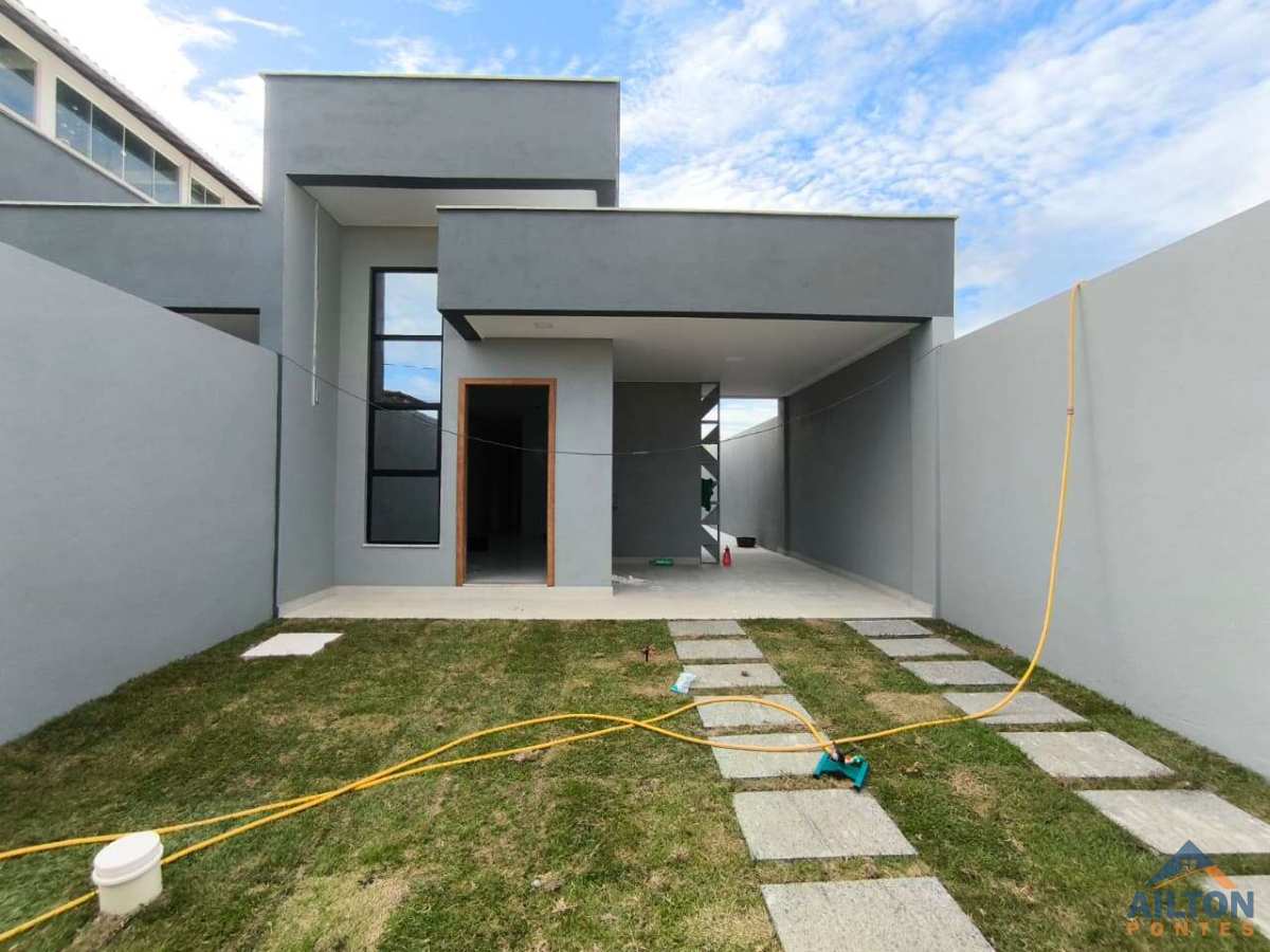  - Casa Linear com 03 Quartos à Venda no Bairro Praia de Santa Mônica - Guarapari/ES