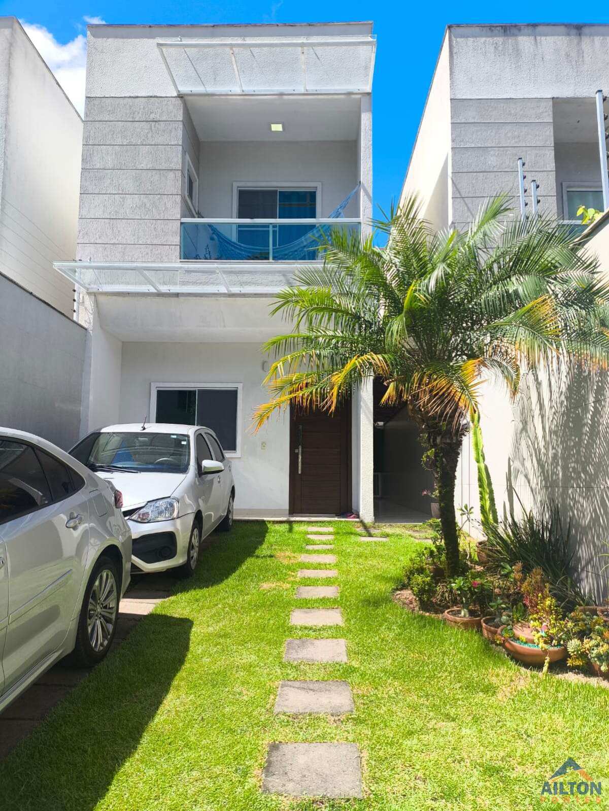 Casa Duplex com 3 Quartos à Venda localizada a 700m do Mar em Maguinhos - Serra/ES - Ailton Pontes Imóveis