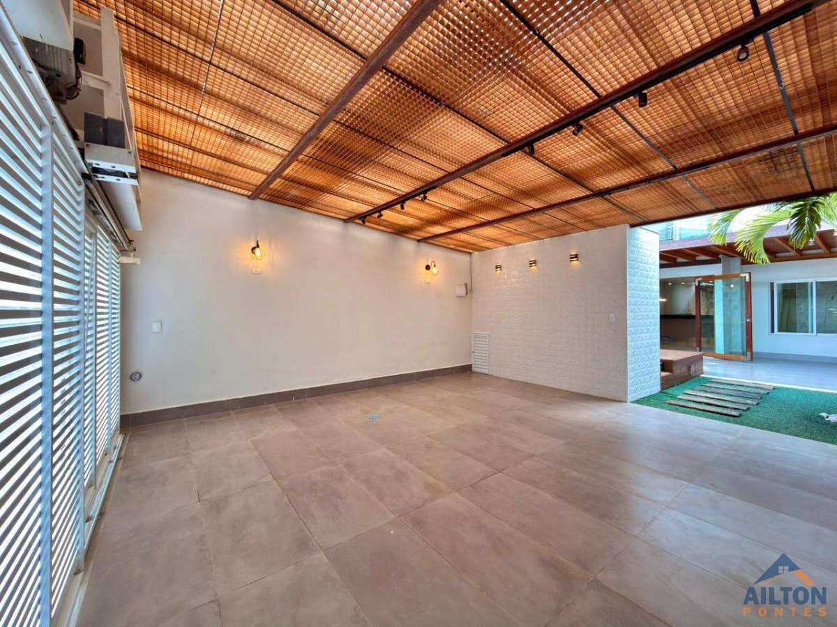 Casa à venda com 4 quartos, 219,87m² - Jardim Boa Vista,Guarapari