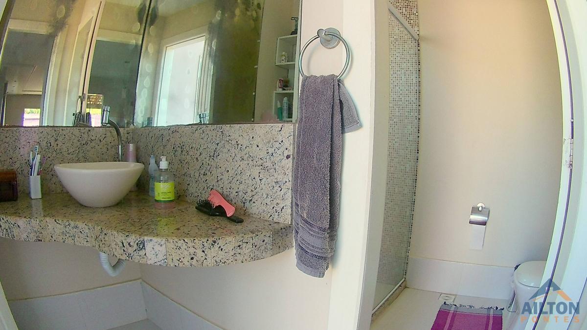 Casa à venda com 3 quartos, 220m² - Foto 18