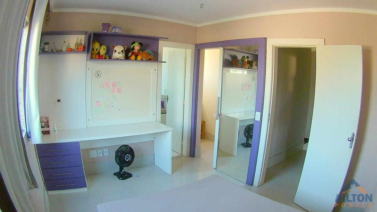 Casa à venda com 3 quartos, 220m² - Foto 25