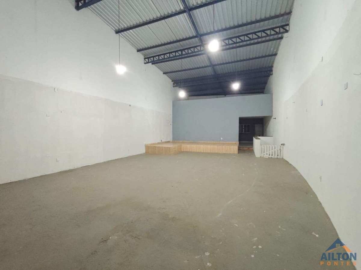  - Galpão Comercial com 360m² para Locação no Bairro Perocão - Guarapari/ES